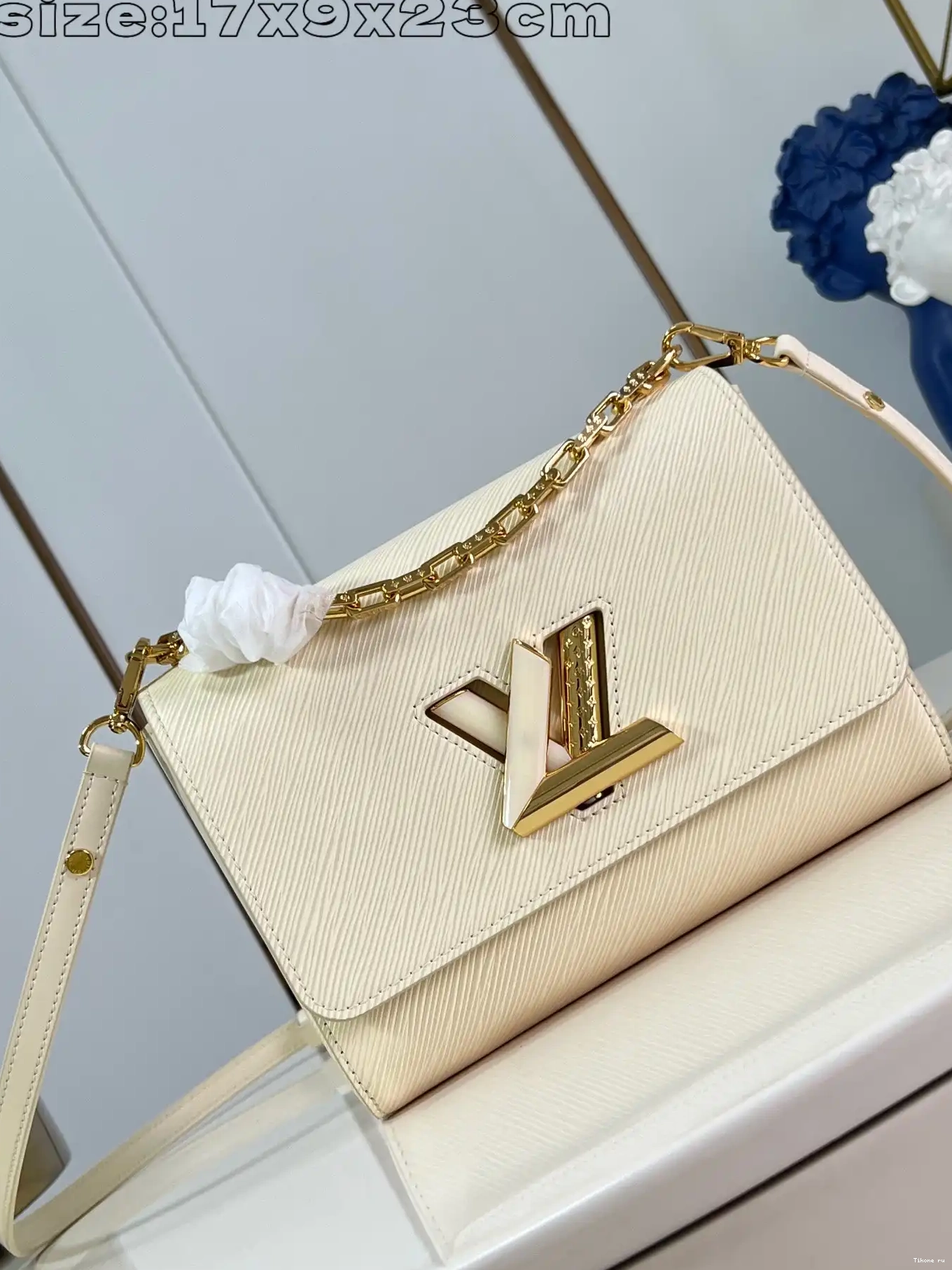 TO VUITTON TWIST MM-23*17*9.5CM LOUIS 0312