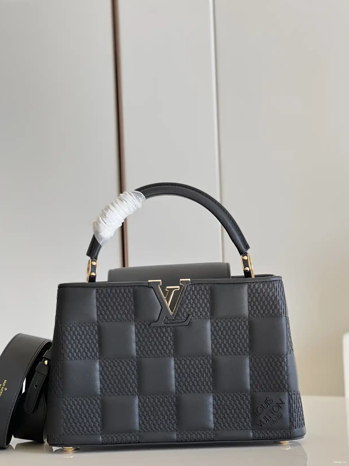 TO MM LOUIS VUITTON CAPUCINES 0311