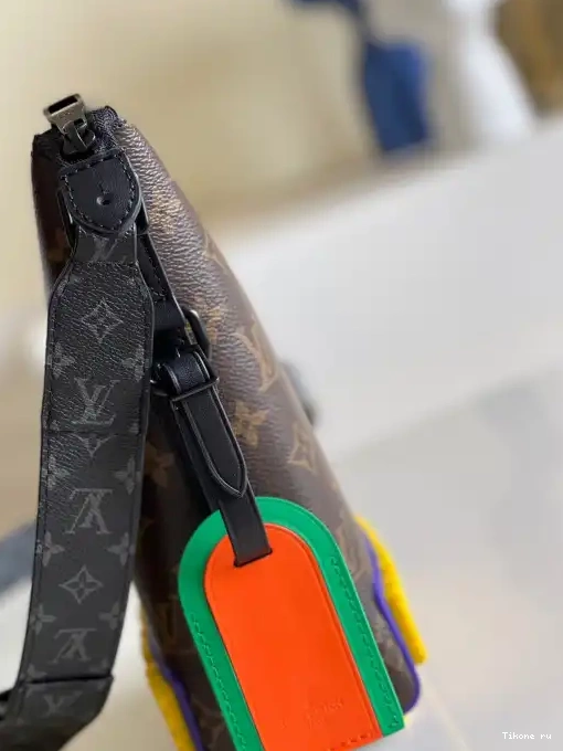 TO MESSENGER CRUISER VUITTON LOUIS 0317