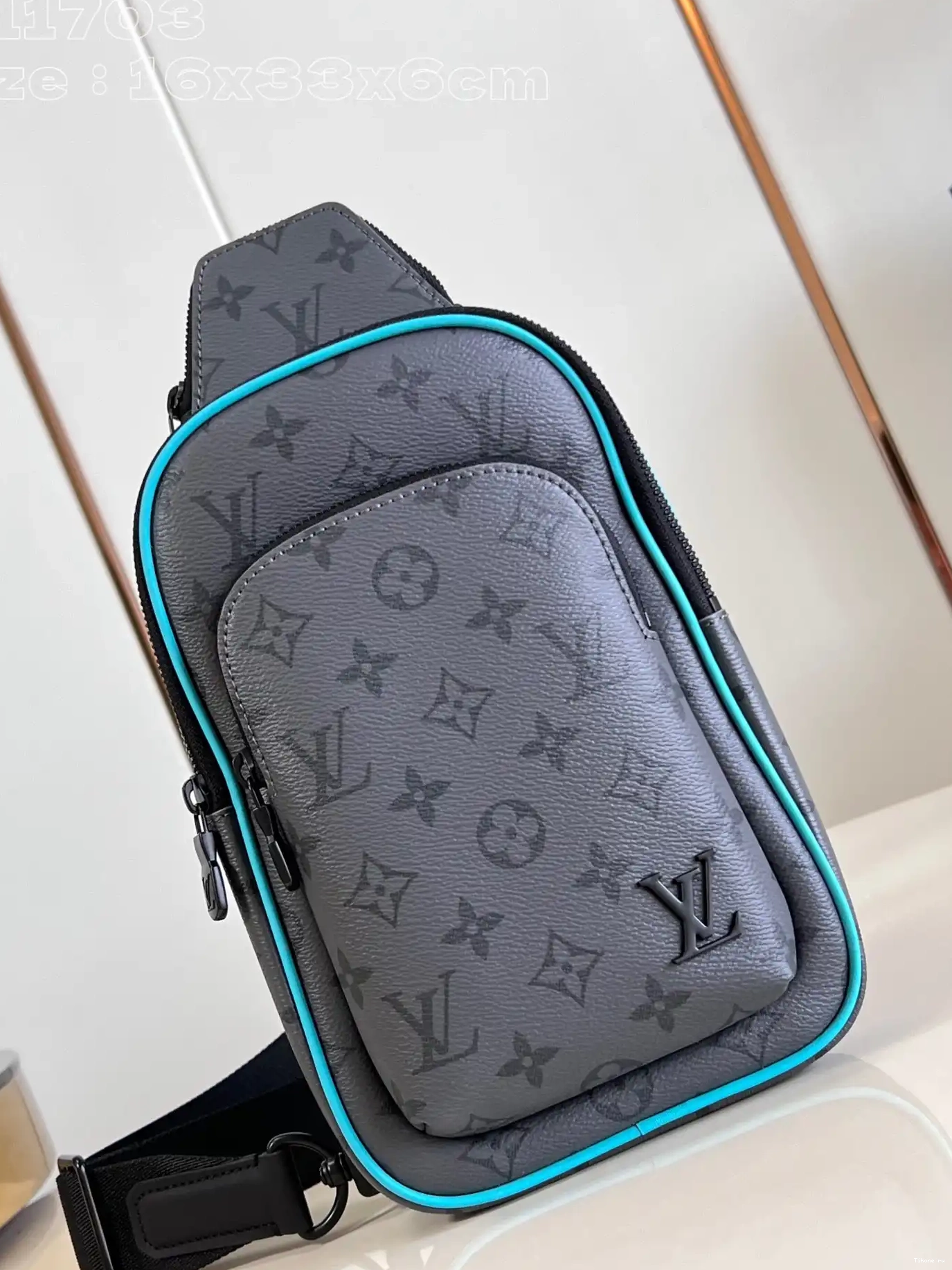 TO Slingbag-16*33*5.7CM Avenue VUITTON LOUIS 0308