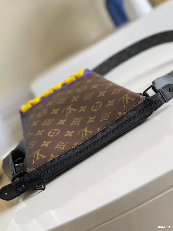 TO MESSENGER CRUISER VUITTON LOUIS 0317